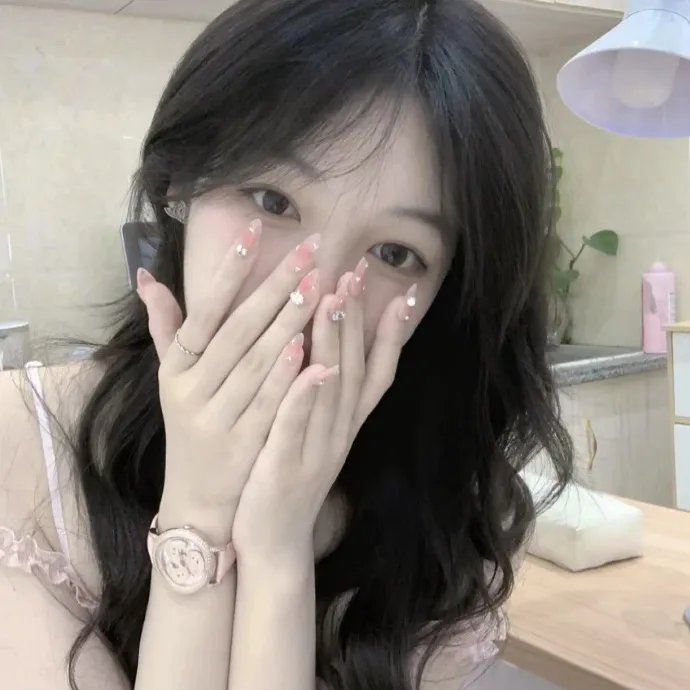 蓝天花朵
